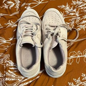 Pink Nike Airforce 1